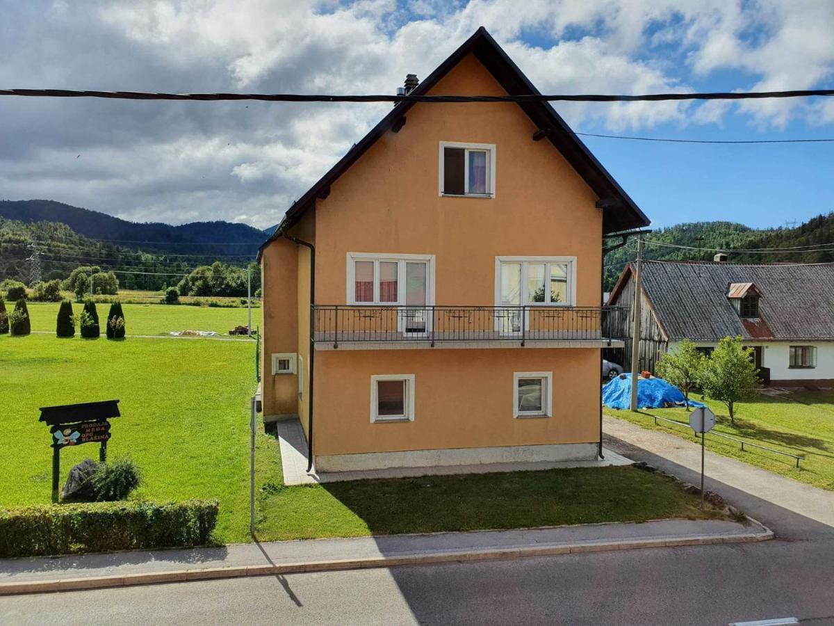 Ferienwohnung Apartman Orhideja Fužine Exterior foto